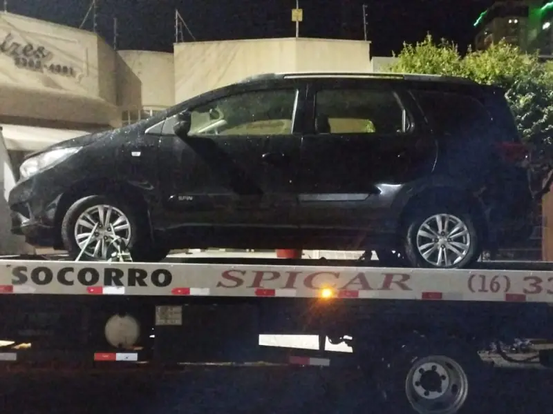 Fala Matao - Veículo roubado em São Paulo é encontrado abandonado em Matão