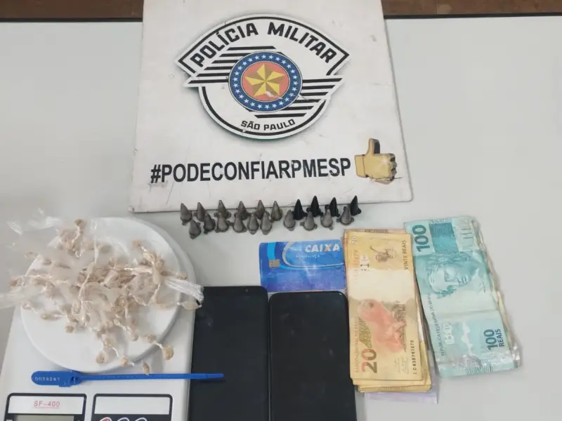 Fala Matao - Polícia Militar detém dois menores de idade por tráfico de drogas em Santa Ernestina