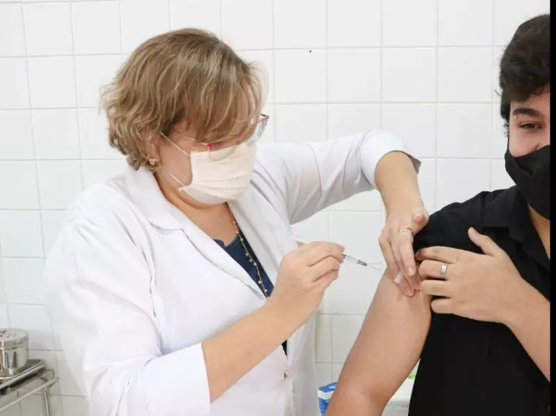Fala Matao - Vacina Meningocócica C está disponível para adolescentes de 15 a 19 anos