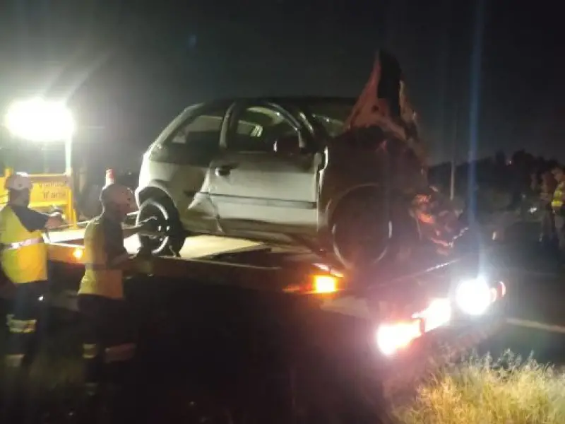 Fala Matao - Tragédia na SP-255: Colisão entre carros deixa três vítimas fatais em Araraquara