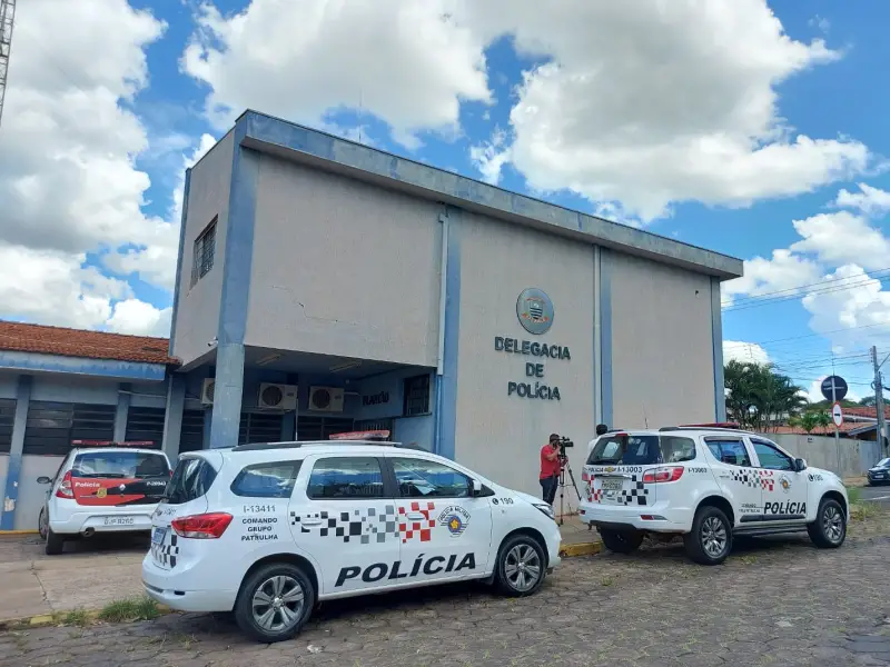Fala Matao - Veículo furtado em Matão é localizado e recuperado pela PM