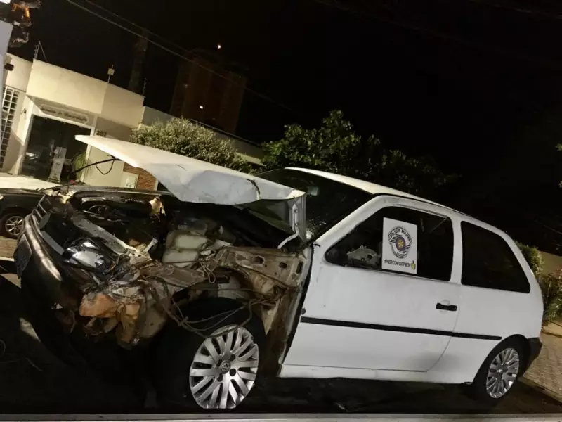 Fala Matao - Força Tática detém motorista após acompanhamento em alta velocidade com acidente no Jardim Primavera