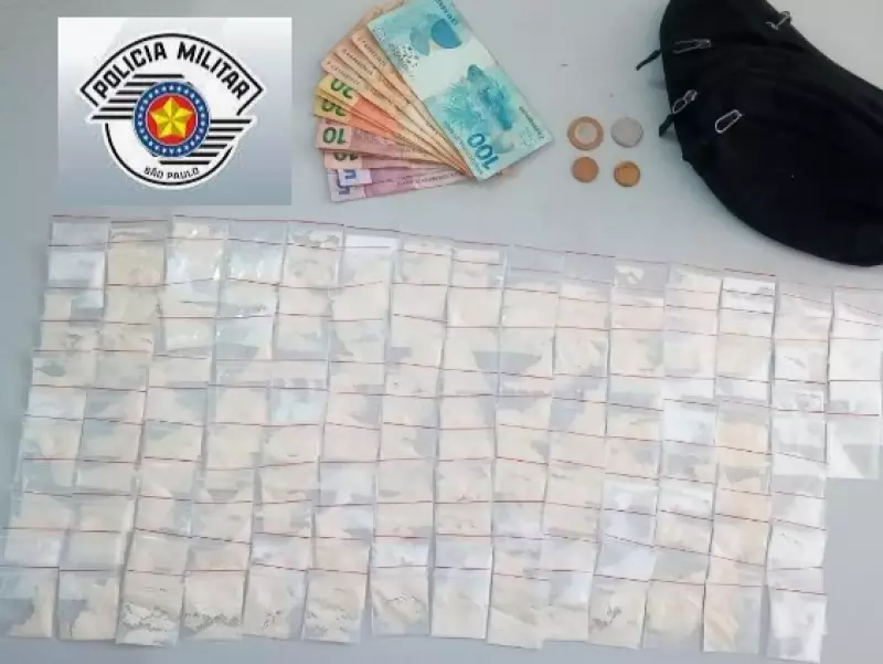Fala Matao - Menor de idade com mandado de apreensão é detido com 160 porções de cocaína no Azul Ville em Matão