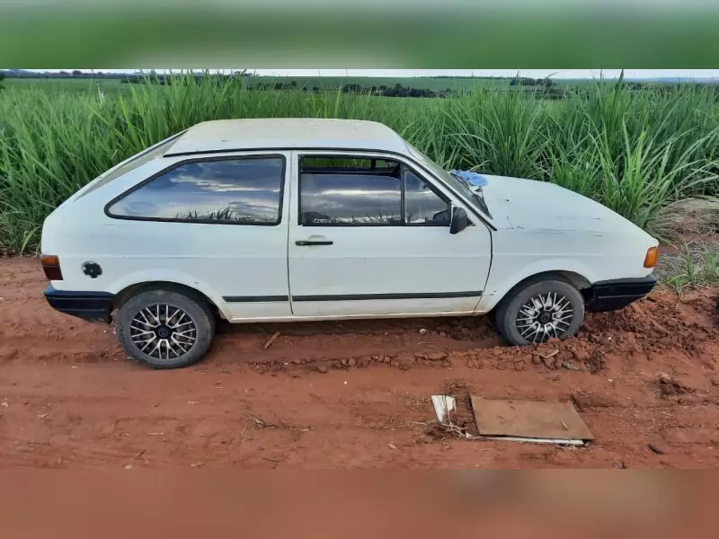 Fala Matao - Veículo roubado em Matão é encontrado em aterro sanitário de Taquaritinga 