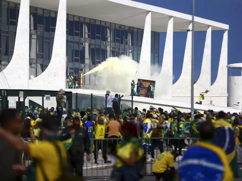 Fala Matao - Manifestantes radicais invadem o Congresso, STF e Palácio do Planalto