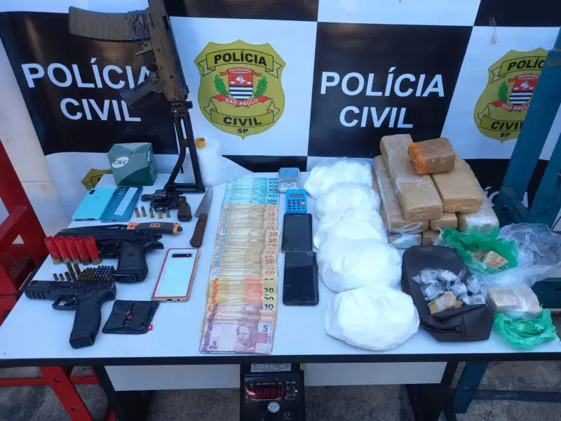 Fala Matao - Polícia Civil de Araraquara prende três homens em flagrante por tráfico de drogas