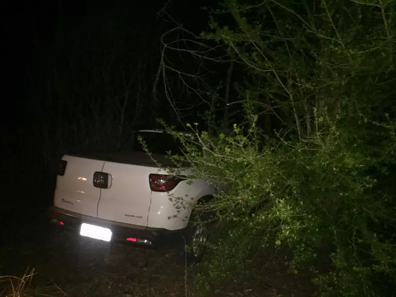 Fala Matao - Trio rouba caminhonete Toro na Vila Cardim; veículo foi recuperado pela PM