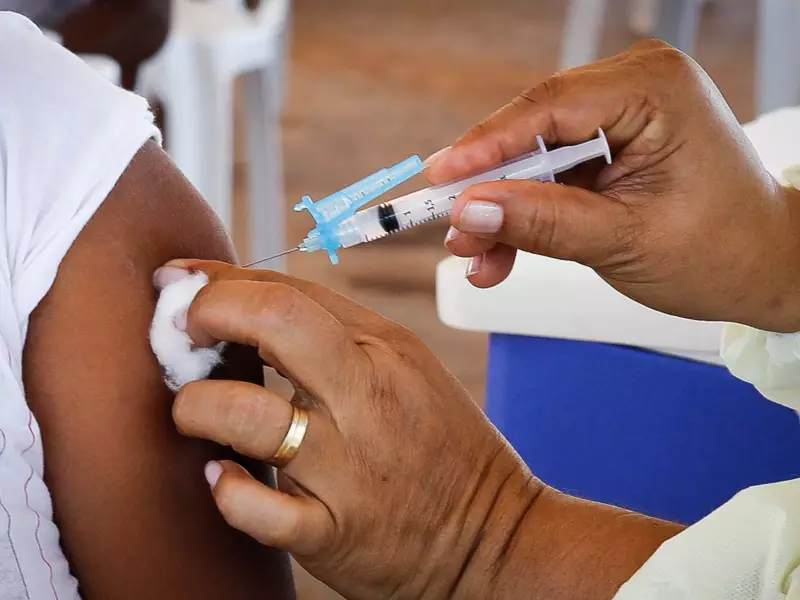 Fala Matao - Ministério da Saúde anuncia 3ª dose de vacina contra covid-19 para população acima de 18 anos